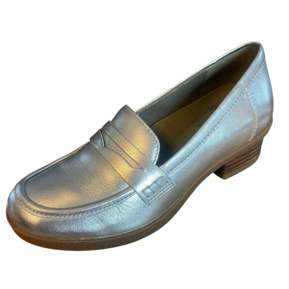 Dansko Danica Silver Leather Slip On Chunky Penny Loafer Size 6/36 - Picture 1 of 11